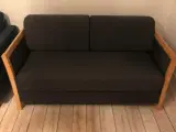 Velholdt 2-personers sofa
