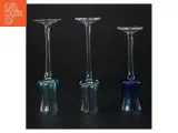 Gennemsigtige stilkglas farvet til en dram med (str. 16 x 5 cm og 18 x 4 cm) - 2