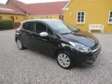 Peugeot 208 1.6 Blue HDi  År 2017. Nysynet.  - 4