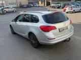 Opel Astra 1,7 CDTi 110 Enjoy Sports Tourer - 4