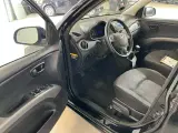 Hyundai i10 1,25 Comfort Plus 86HK 5d - 4