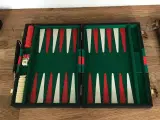 velholdt: Backgammon spil