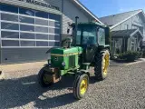 John Deere 2040 Handy traktor med SGII kabine - 2