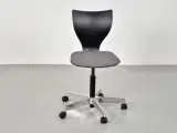 Labofa cobra kontorstol i sort med gråt polster