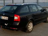 Skoda Octavia 1,6 TDi 105 Ambiente Combi - 4