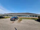 Kontor, kontorfællesskab, klinik, showroom m.m. - i alt ca. 27 kvm - 2