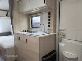 2021 - Adria Aviva 492 LU   Let rejsevogn med enkelsenge fra Hinshøj Caravan A/S - 4