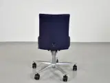 Häg h04 credo 4200 kontorstol med sort/blå polster og alugråt stel - 3