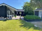 Charmerende sommerhus- tæt på strand, ro og livskv - 2