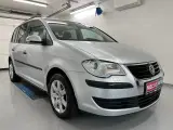VW Touran 1,9 TDi 105 Conceptline DSG - 2