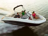 Bayliner VR5 Med Mercruiser Sterndrive