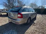 Skoda Octavia 1,6 TDi 105 GreenLine Combi - 5