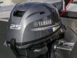 Yamaha 25 HK - Styrehåndtag, Elektrisk - 5
