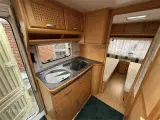 2002 - LMC Dominant 510 RE   Fin ældre enkeltsengsvogn fra Hinshøj Caravan - 4