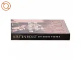 Sin brors vogter : spændingsroman af Kirsten Holst (f. 1936) (Bog) - 2
