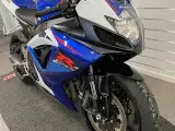 Suzuki GSX-R 750  - 2