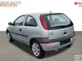 Opel Corsa 1,4 Sport 90HK 3d - 4