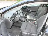 Opel Astra 1,6 T 200 OPC Line - 3