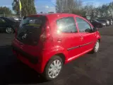 Peugeot 107 1,0 Urban - 3