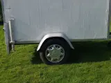 Lukket Trailer 750 kg - 2