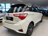 Toyota Yaris 1,5 Hybrid H3 Premium e-CVT - 4