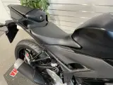 Yamaha YZF-R3 Midnigt Black - 4