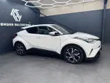 Toyota C-HR 1,8 Hybrid Premium Selected CVT - 3