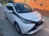 2017 Toyota Aygo 1.0 VVT-I X-Sky - 2