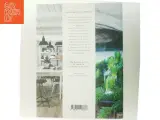 Julehjem med loppefund : når du elsker genbrug, minder og traditioner af Rikke Larsen (f. 1971-10-12) (Bog) - 3