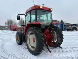 Traktor McCormick CXA - 4
