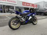 Yamaha YZF R6 - 3