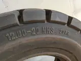 Trelleborg truckdæk 12.00 - 20 - 2