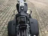 Harley Davidson FXSTC softail custom - 5