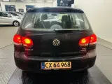 VW Golf VI 1,6 TDi 105 Highline BMT - 4