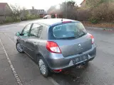 Renault Clio III 1,5 dCi 65 Expression - 2