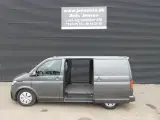 VW Transporter Kort 2,0 TDI BMT DSG 150HK Van 7g Aut. - 3