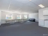 Lyst og rummeligt lejemål med god placering - 3
