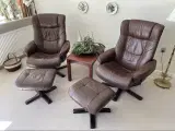 2 lænestole m/ skamler (læder)