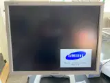 Samsung SyncMaster 214T fladskærm