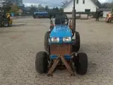 New Holland 1220 med lavt timetal - 3