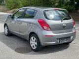Hyundai i20 1,4 Comfort - 4
