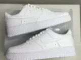 Nike Air Force 1 Low White 