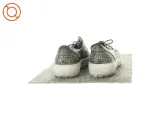 Sneakers med nitter fra R and BE (Str. 37) - 4