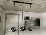 Lampe med 3 glas kupler