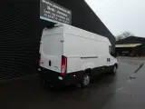 Iveco Daily 35S18 4100mm 3,0 D m/Alukasse med lift 180HK Ladv./Chas. 8g Aut. - 3