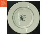 Grøn Melodi.  Sæt af porcelænstallerkener med blomsterdesign fra Royal Copenhagen (str. Ø. 24,5 cm) - 2
