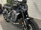 Yamaha MT-09 Tech Black - 2