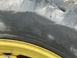 Firestone 13.6 R38 - 4