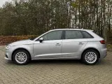 Audi A3 1,6 TDi 110 Sportback - 4