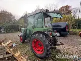 Traktor Fendt Farmer 250 V - 4